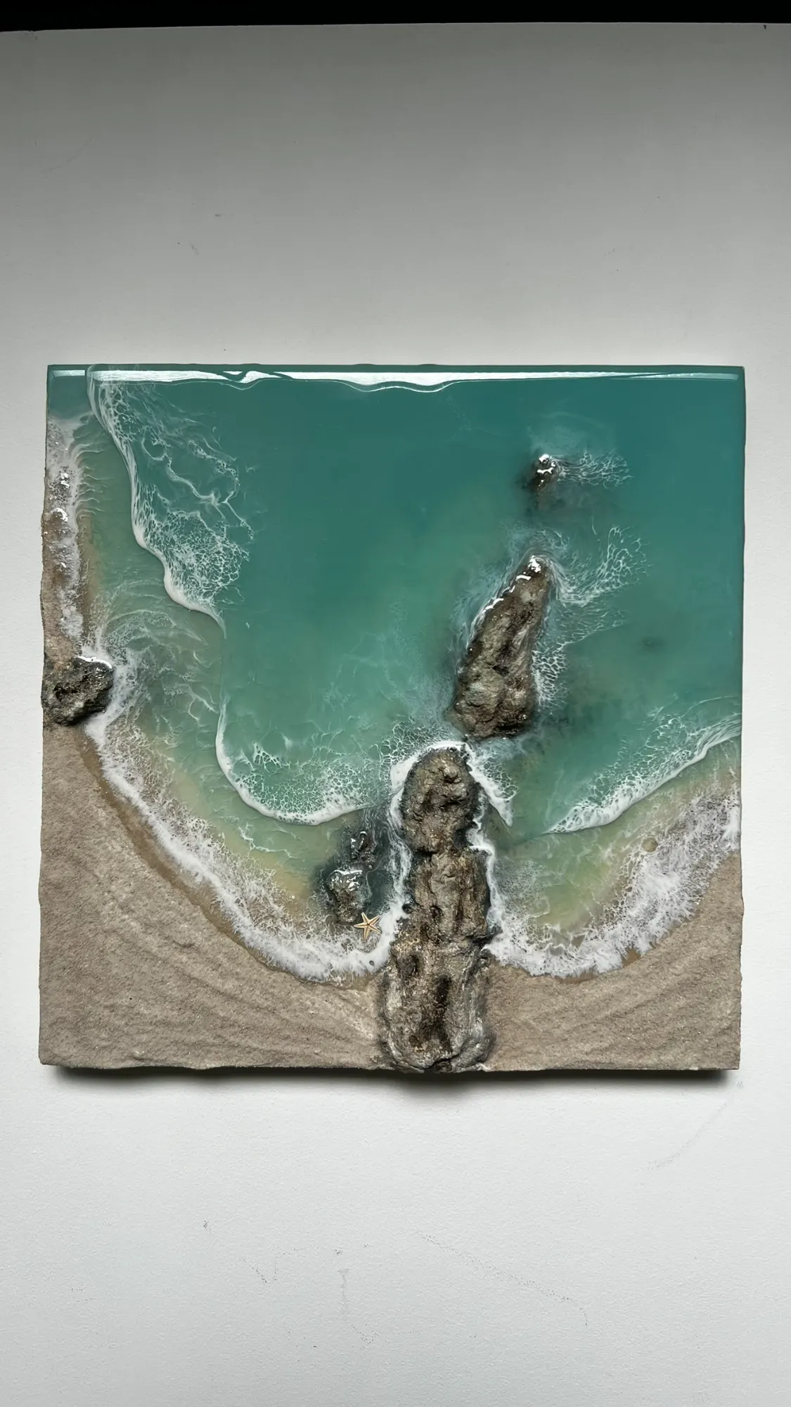 Costa fina  — obra de resina epoxi