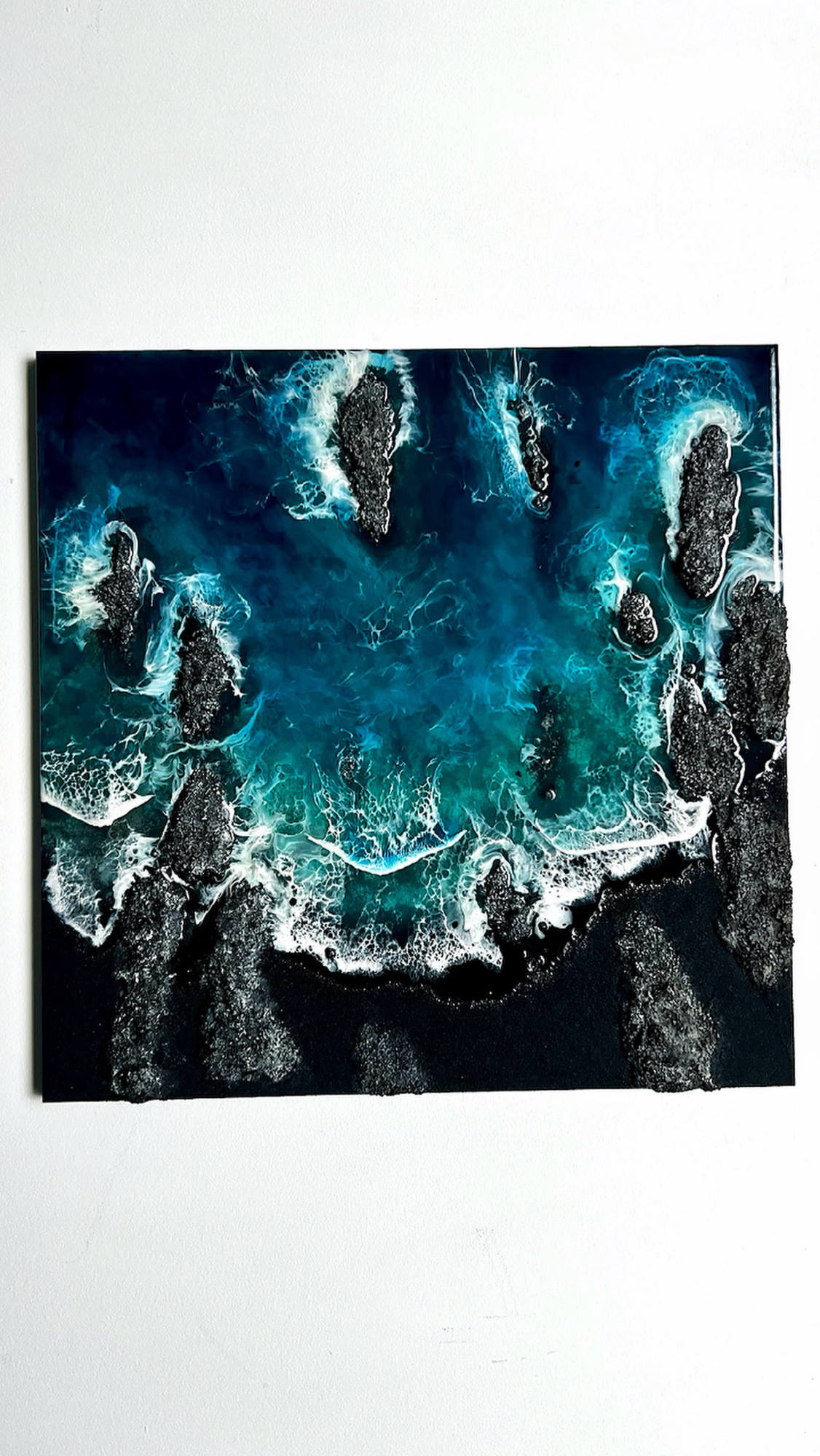 Volcanico — obra de resina epoxi